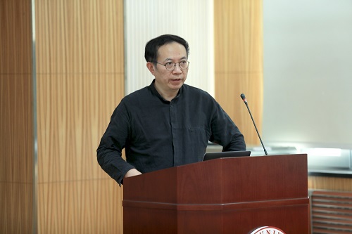 方正電子字庫業(yè)務(wù)部設計總監仇寅.jpg